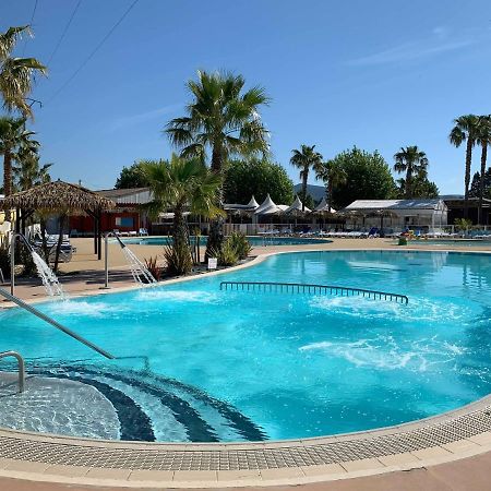 Camping Officiel Siblu Le Montourey Fréjus Buitenkant foto